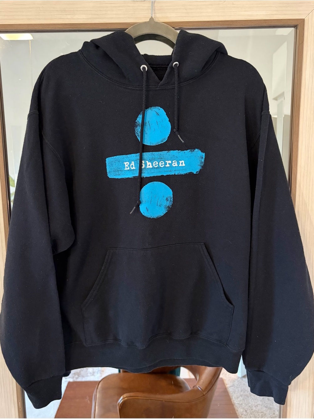Ed Sheeran Divide Tour Hoodie Sweatshirt Black Size Medium Band Concert